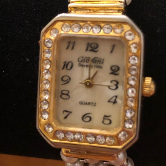 Watch - Picture 2 of 4